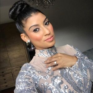 Meet your Posher, Elisa